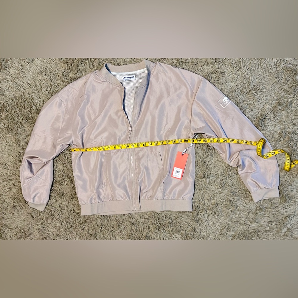 Aeropostale Sport Windbreaker-Womens (L)